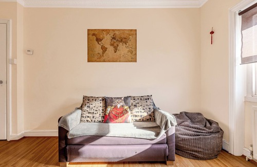 Primrose Hill Apartment | Metropolitan 1BR flat, 5 minutes Chalk Farm tube