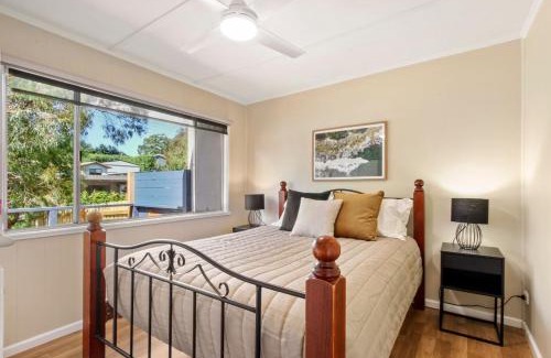 Metung Apartment | Metung Akora 2Bdrm Apartment 1 - Pets & Boats welcome! Close to Town, Free Wifi & Netflix