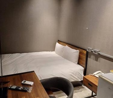 Xinyi Hotel | Meworld Hotel - Songshan
