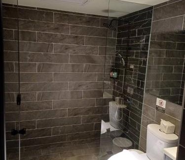 Xinyi Hotel | Meworld Hotel - Songshan