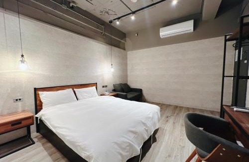 Xinyi Hotel | Meworld Hotel - Songshan