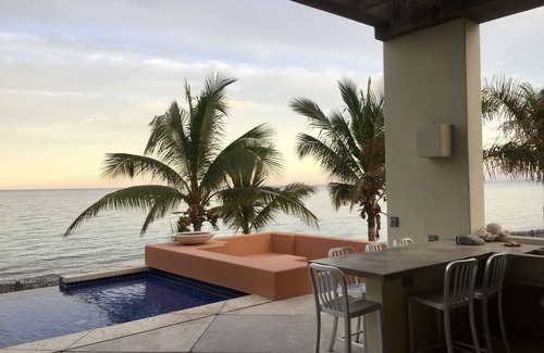 Los Barriles House | Mexican Contemporary Beachfront with Infinity Pooln