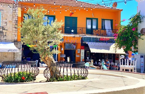 Alacati Bed & Breakfast | Meydan Alaçatı