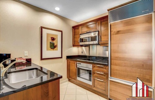 Las Vegas Condo | MGM Signature-25-702 1Bedroom 2Bath Balcony Suite