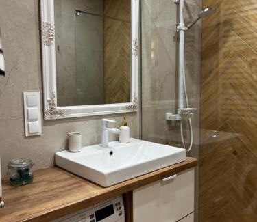 Uniejow Apartment | Miód i wino