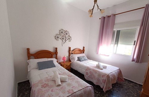 Cenes de la Vega Condo | Mi Carmela, Alojamiento al pie de Sierra Nevada y a 5 km del Centro de Granada