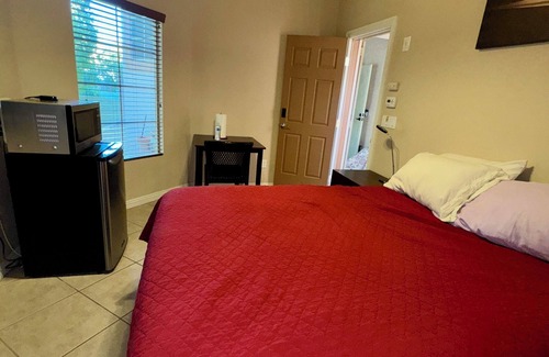 McCullough Hills Apartment | Micro Apt! Separate Entrance! - 30 Day or Longer Stay