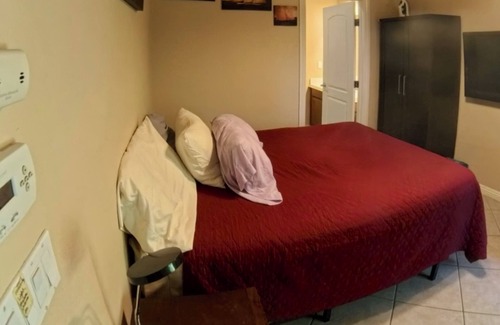McCullough Hills Apartment | Micro Apt! Separate Entrance! - 30 Day or Longer Stay