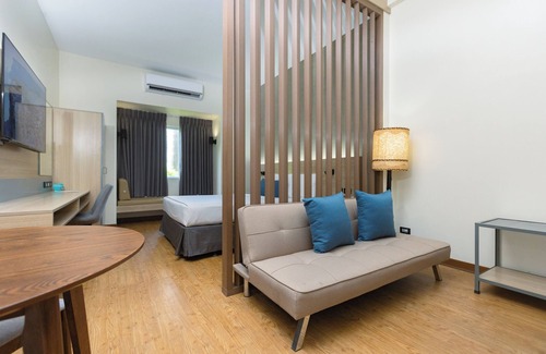 General Santos Hotel | Microtel by Wyndham General Santos