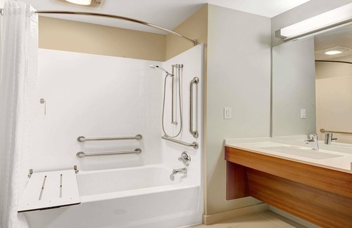 Ridley Park Hotel | Microtel Inn & Suites By Wyndham Philadelphia Airport Ridley
