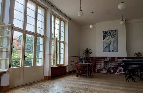 Wola Hotel | Mid century charm and calm in elegant villa close to the city center