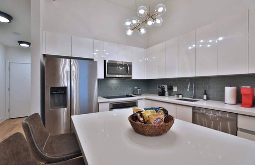 Downtown Columbus Apartment | Mid-Century Downtown Loft (Free Parking)