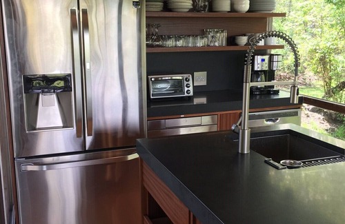 Chilmark House | Mid-Century Modern - All Glass House - Designed By Frank Lloyd Wright Apprentice