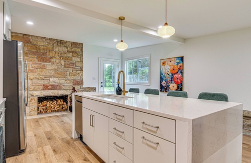 Finly Cottage | Mid-Century Modern Lake Cottage in Indiana!