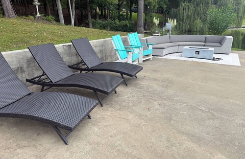 Pleasure Point House | Mid-lake spacious cottage w/amazing views, deep water, protected swimming area.