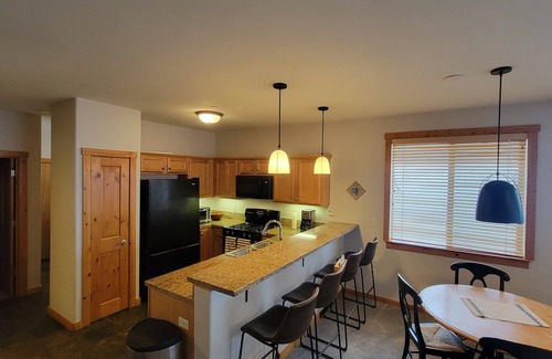 Truckee Condo | Mid term rental on ground floor 2 bedroom garden unit in resort like community.