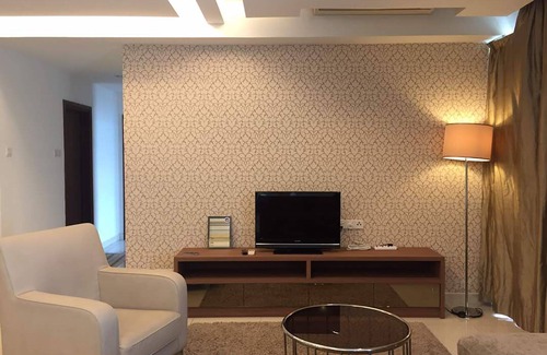 Pekeliling Apartment | Midas Suite @ Regalia Residences by Márgaux