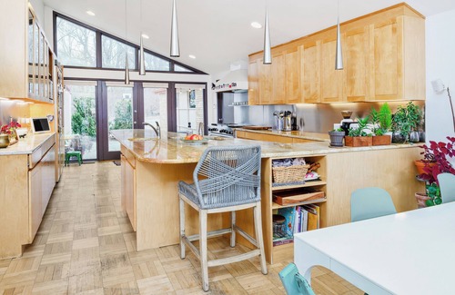 Hastings House | Midcentury 4bd/3ba gem just north of NYC