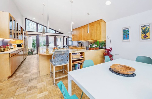 Hastings House | Midcentury 4bd/3ba gem just north of NYC