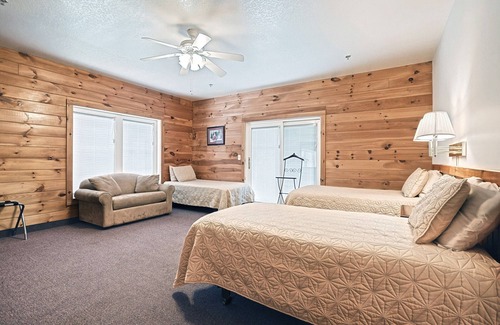 Fairfield Cabin | MIDDLE CREEK RETREAT & EVENT CENTER