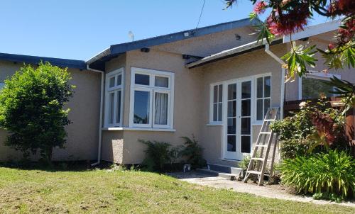 Motueka House | Middle of Everywhere