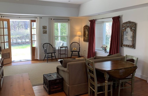 The Plains House | Middleburg~The Plains High speed Internet! 1 level w back deck, Mountain View!