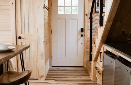 Rockbridge Apartment | Middlefork Ridge Entire Property