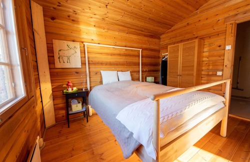 Inari Cabin | Midnight sun in Finnish Lapland