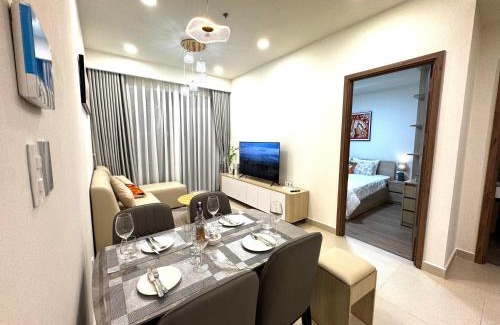 Thu Dau Mot Apartment | Midori Park The Glory, 2PN Cao Tầng 23, View hồ bơi