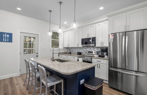 St. Louis House | Midterm Rental* 1 Mi from Wash U* Pet Friendly