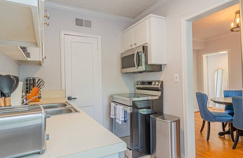 Columbus Apartment | MidTown Flats Suite C2