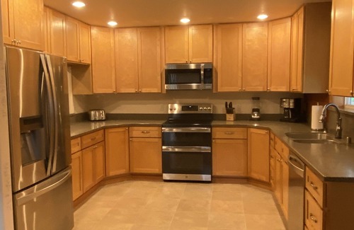 Juneau House | Midtown Hideaway-Spacious comfortable home w/firepit.