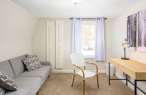 Appleton House | Midtown Mainstay Summ