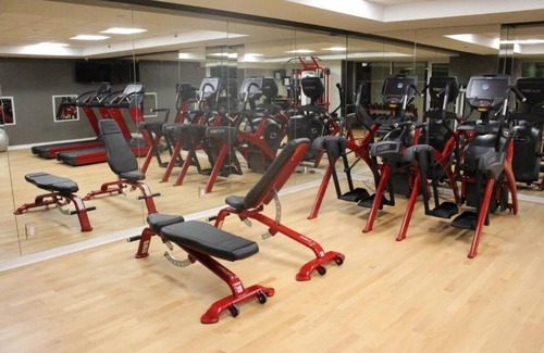 Turtle Bay Apartment | Midtown45 Cozy one br suite in New York City, WiFi, AC, fitness room-sleeps 4
