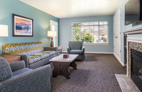 Midway Resort | Midway Resort 2bdr Queen