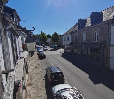 Guemene-sur-Scorff Apartment | Mignon appartement sous les toits