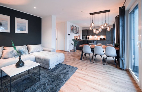 Leipheim Apartment | Mihalca® | Panorama Suite Bibertal