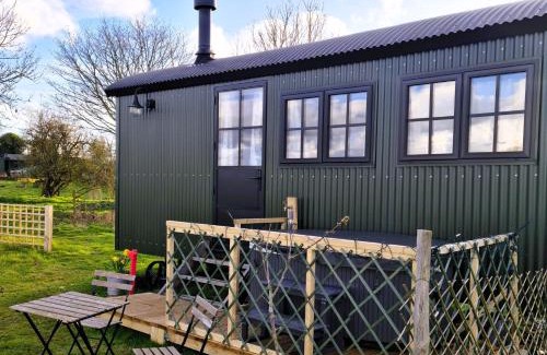 Warlingham House | Milberry Green Meadows