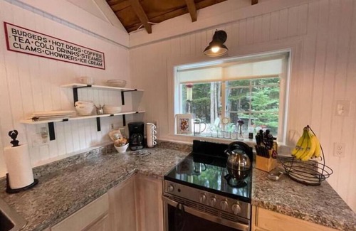 Otter Creek Cottage | Mildreds Cottage - Otter Creek