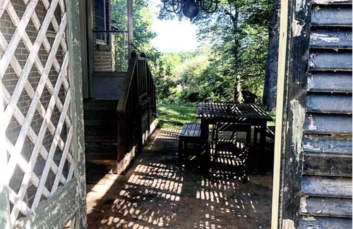 Demorest Cottage | Mill house offers comfort, and charm