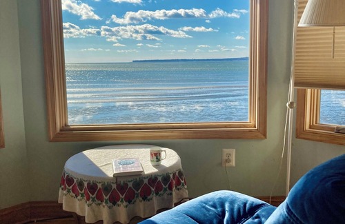 Deale Beach House | Million Dollar View of the Chesapeake Bay