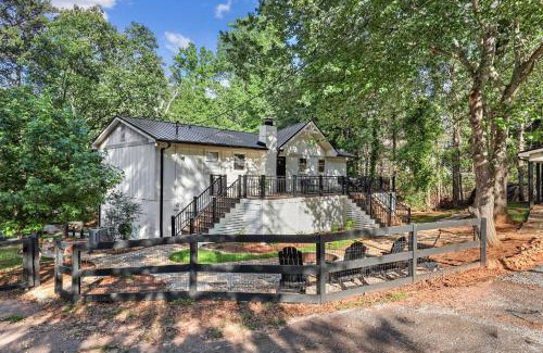 Reed Creek House | Milltown Cove Escape on Lake Hartwell