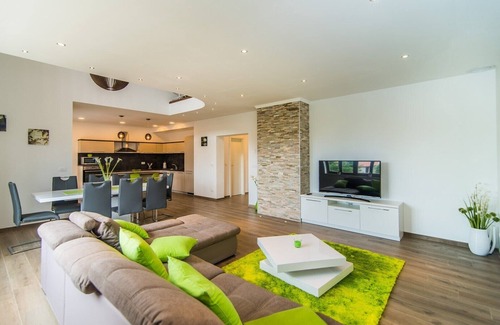Porec Apartment | Milohanic Luxury IV with Balcony