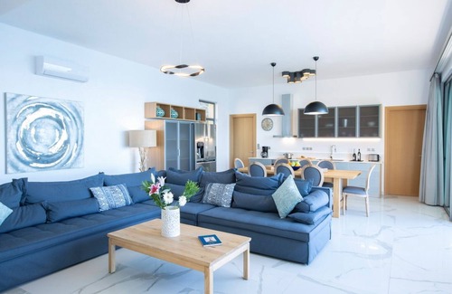 Agios Nikitas Villa | Milos Bay Villas - Brand new modern villa with spectacular views of Milos Beach