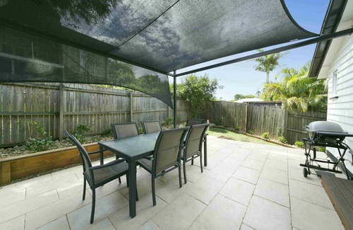Auchenflower House | Milton Mews Townhouse BLUE. Another Rylance Holiday Home
