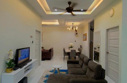 Kampung Ulu Takir House | Mima Homestay Seberang Takir