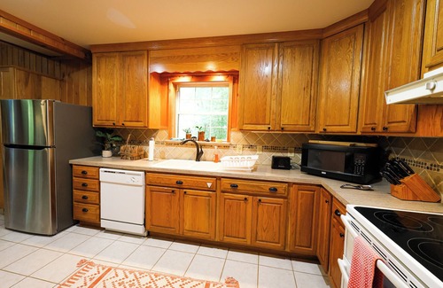 Clarkesville Cottage | Mimi’s House at Goshen Falls Near Helen and Unicoi State Park