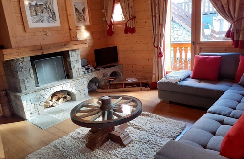 Le Praz Ski Chalet | Mimosa - Attractive Ski Chalet