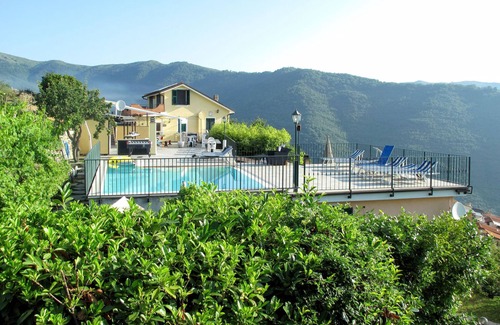 Valloria Apartment | Mimosa (VLO200) by Interhome