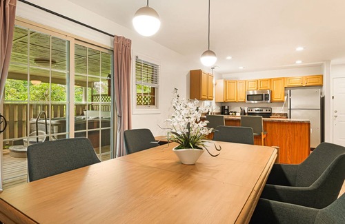Asheville House | Min to AVL | Hot Tub | FirePit | EVCharger | Grill